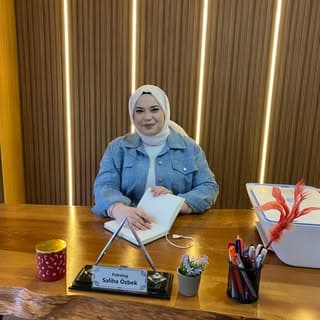 Saliha Mayra Özbek